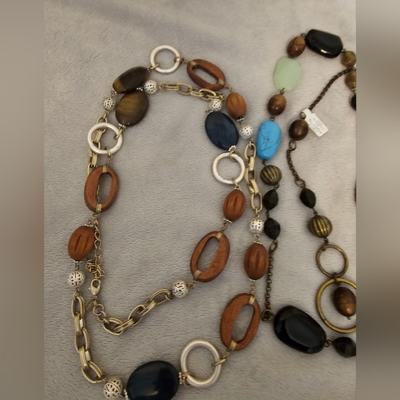 3 Lia Sophia Necklaces - Picture 6 of 10